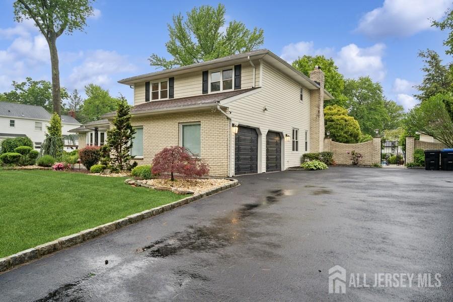 9 Valley Forge Drive