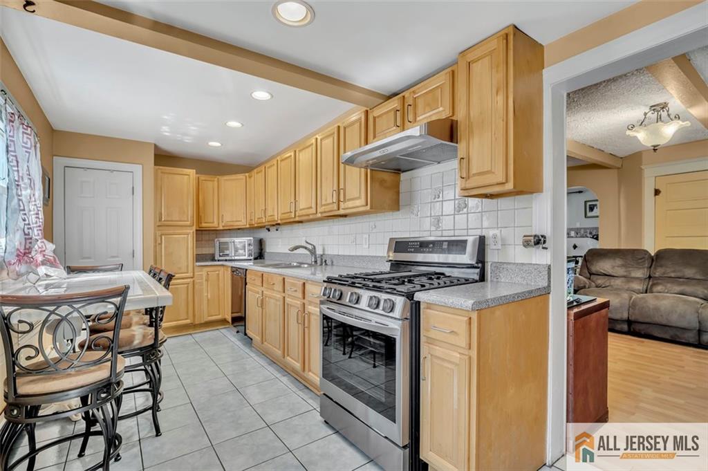 31 Madison Avenue, Old Bridge, New Jersey image 16