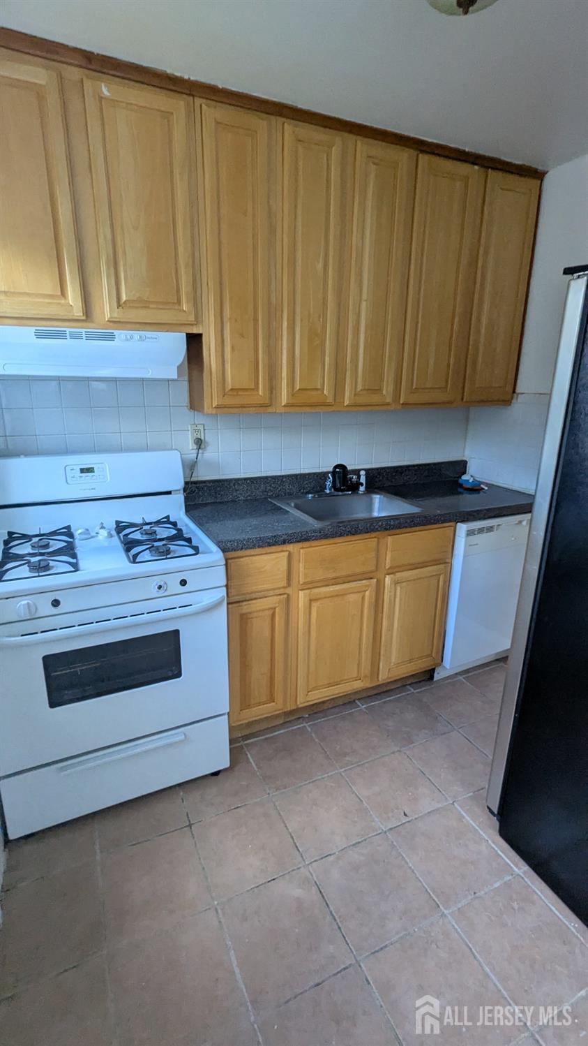 193 Donald Avenue, Rahway, New Jersey image 17