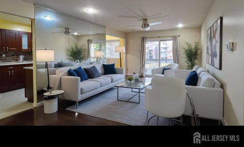 Homes For Sale - 806 Edison Glen Terrace<br/> Edison, NJ 08837