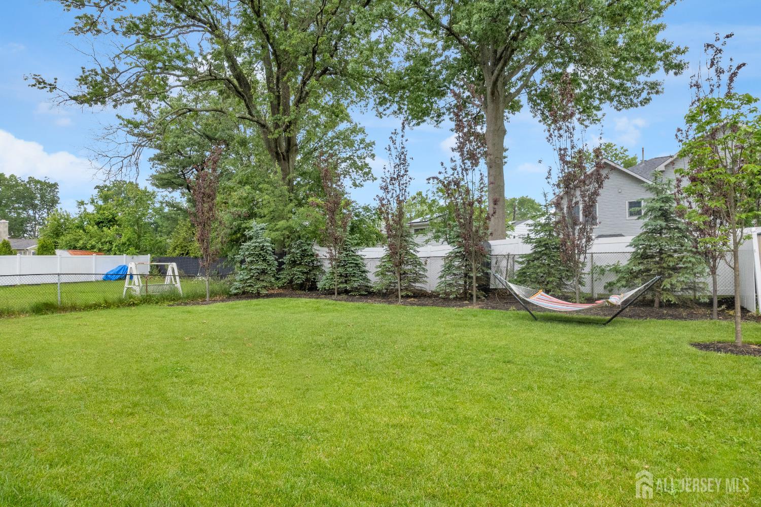 40 Cambridge Road, Edison, New Jersey image 32