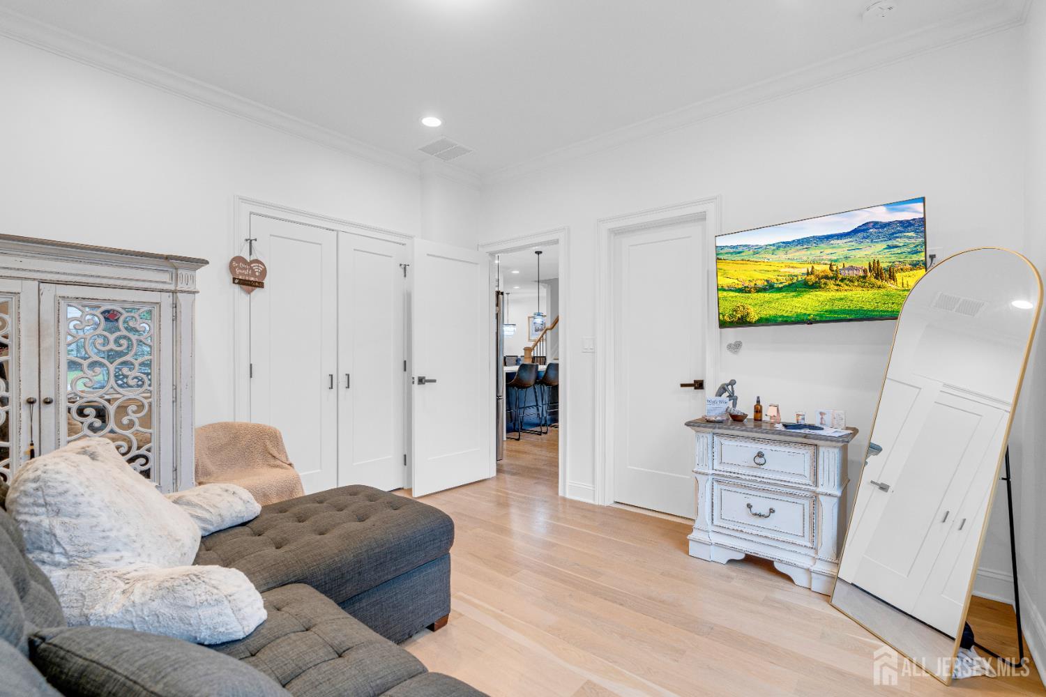 40 Cambridge Road, Edison, New Jersey image 9