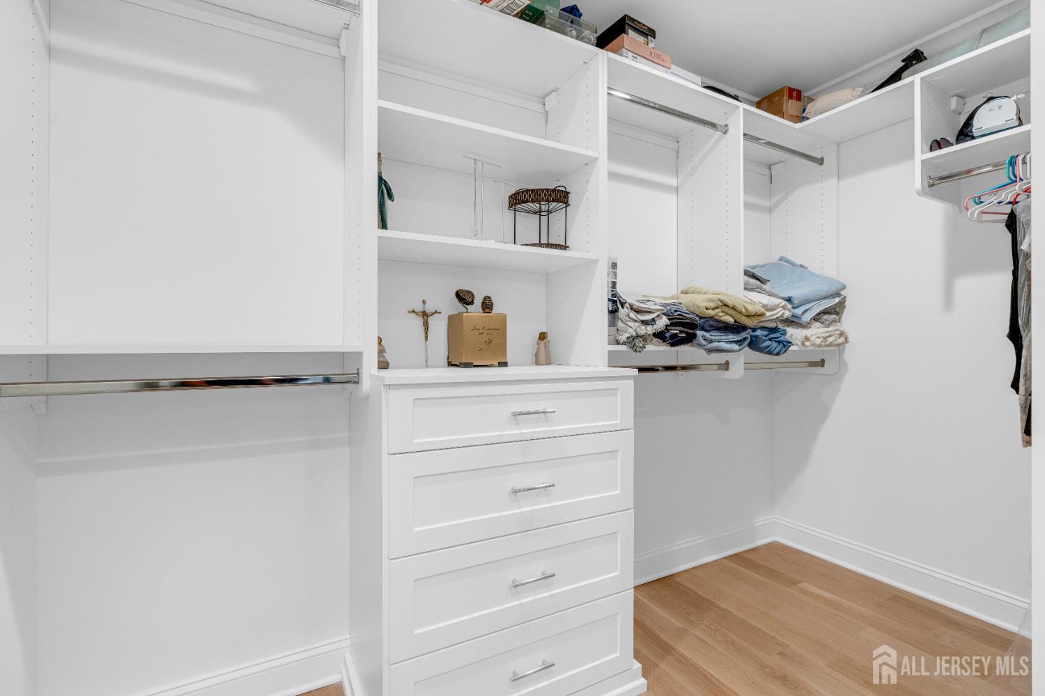 40 Cambridge Road, Edison, New Jersey image 16