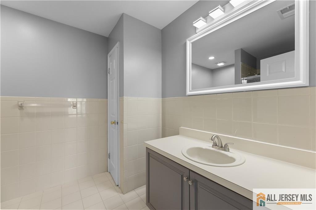 142 Lackland Avenue, Piscataway, New Jersey image 22