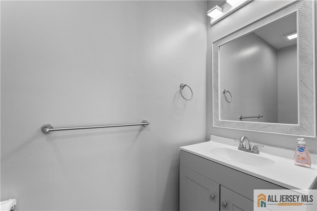 142 Lackland Avenue, Piscataway, New Jersey image 18