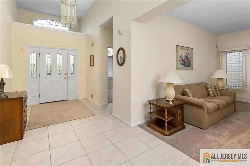 31 Cameron Court, Monroe Township, New Jersey image 4
