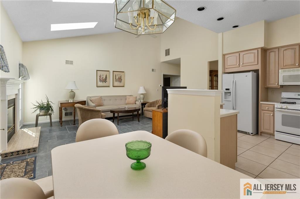 31 Cameron Court, Monroe Township, New Jersey image 13