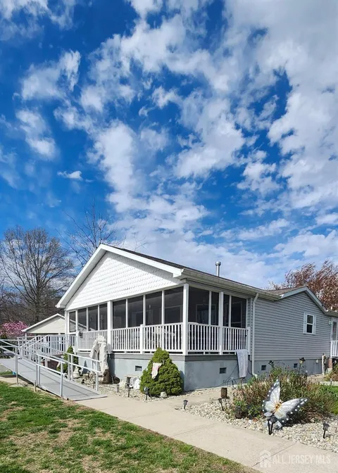 271 Laura Court, Spotswood, NJ 08884 - MLS#: 2513330R