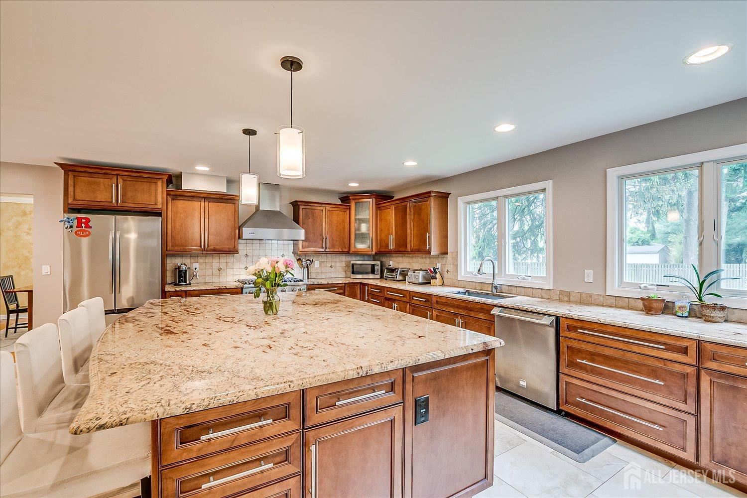 8 Renee Court, Edison, New Jersey image 19