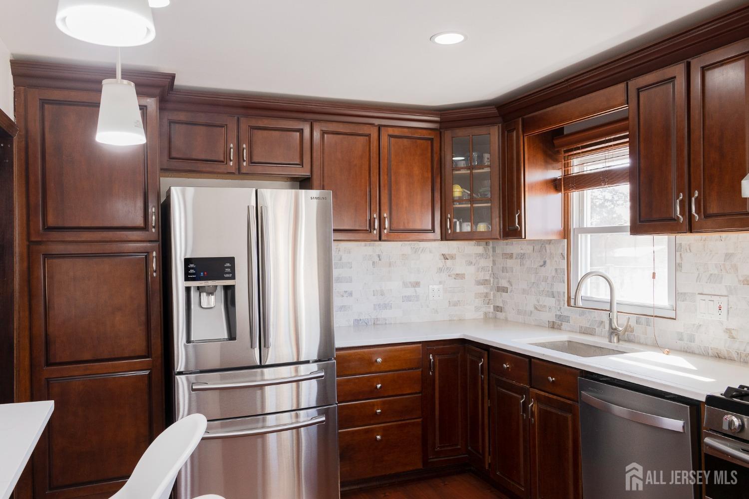 401 Decatur Avenue, Middlesex, New Jersey image 8