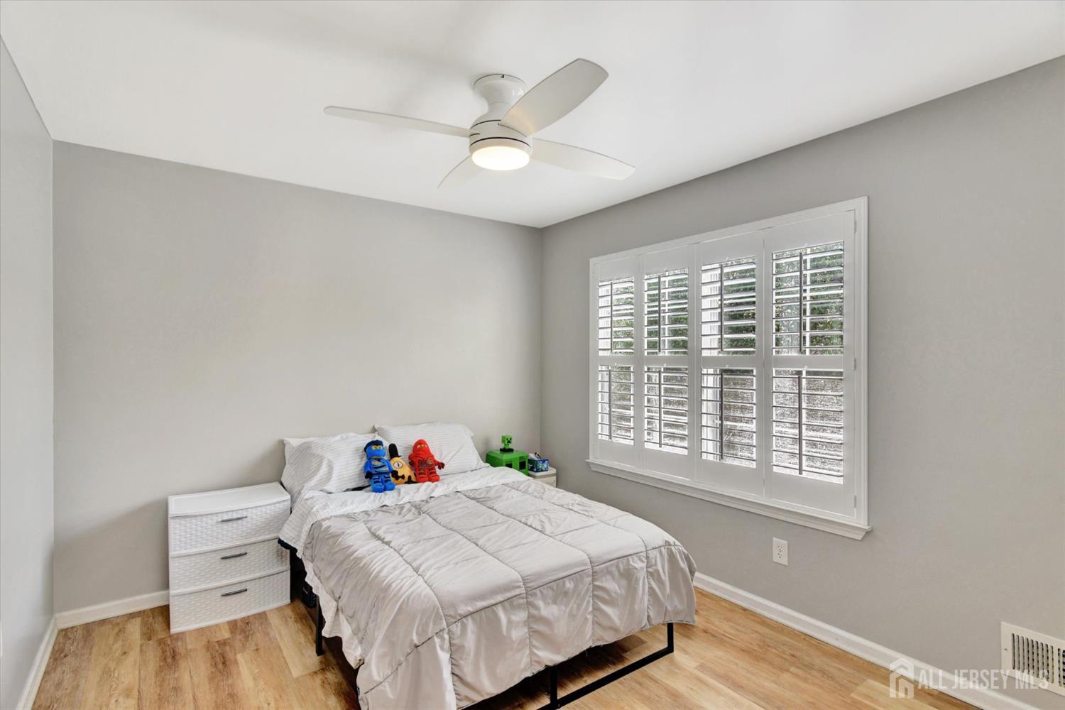419 Perry Street, Morganville, New Jersey image 32