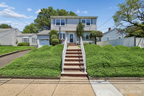 Homes For Sale - 304 Green Street<br/> Middlesex County, Woodbridge Proper, NJ 07095