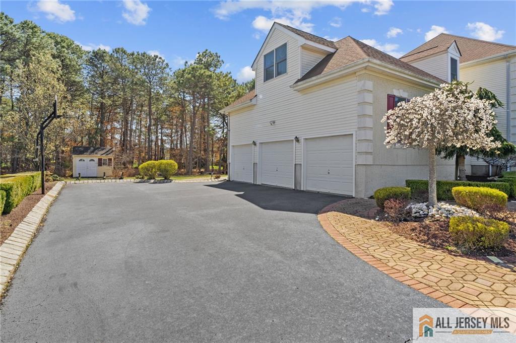 482 Spotswood Gravel Hill Road, Monroe Township, New Jersey image 5