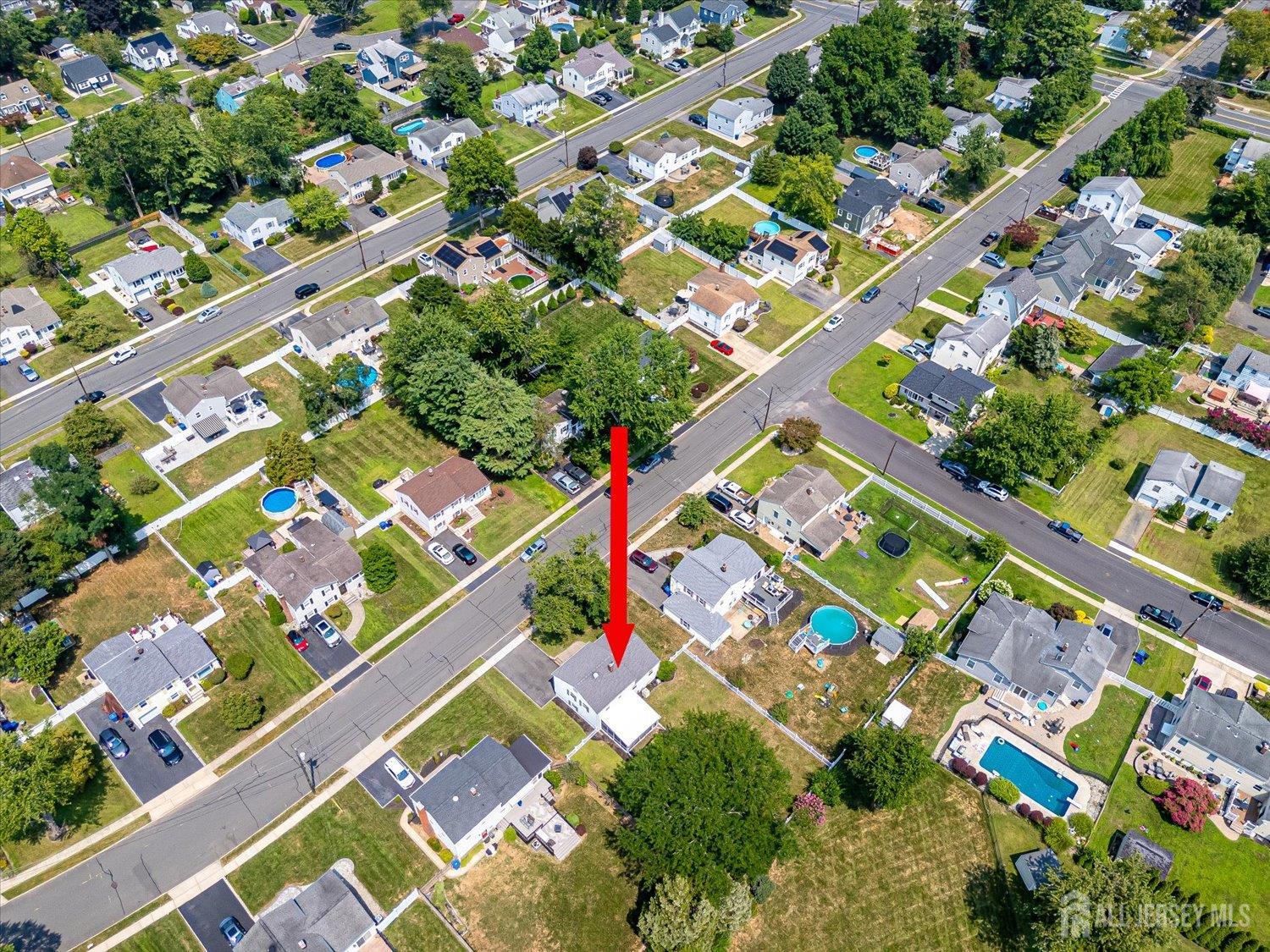 South Plainfield, New Jersey 07080, United States, 3 Bedrooms Bedrooms, ,2 BathroomsBathrooms,Residential,Pending,185490