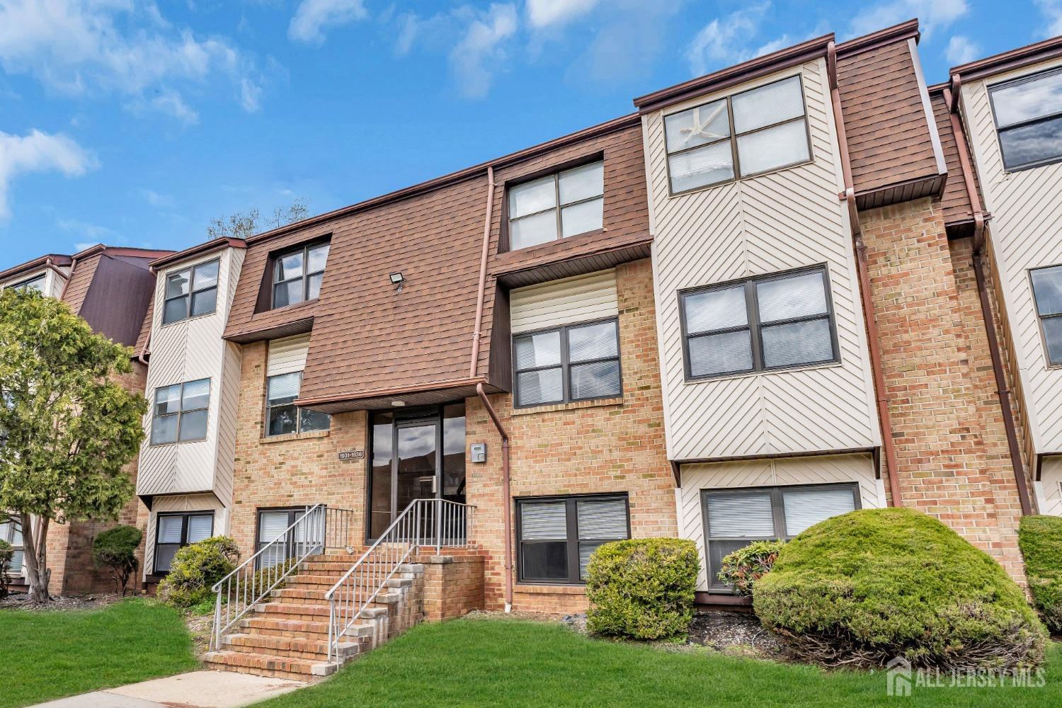 1933 Raspberry Court, Edison, New Jersey image 3