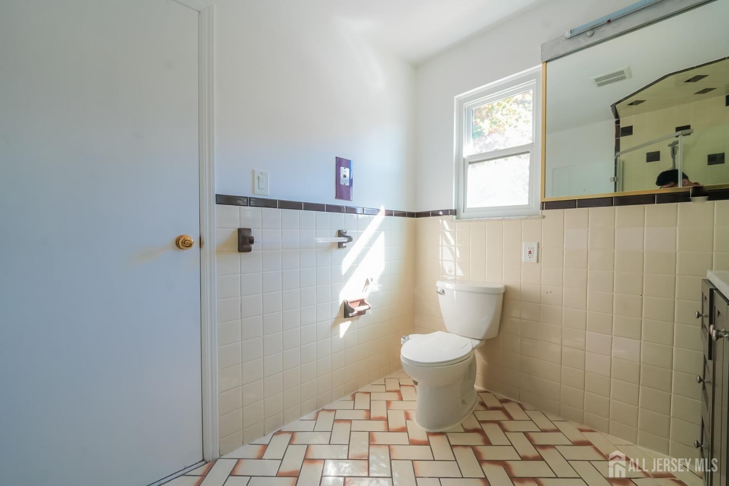 1308 Merrywood Drive, Edison, New Jersey image 42