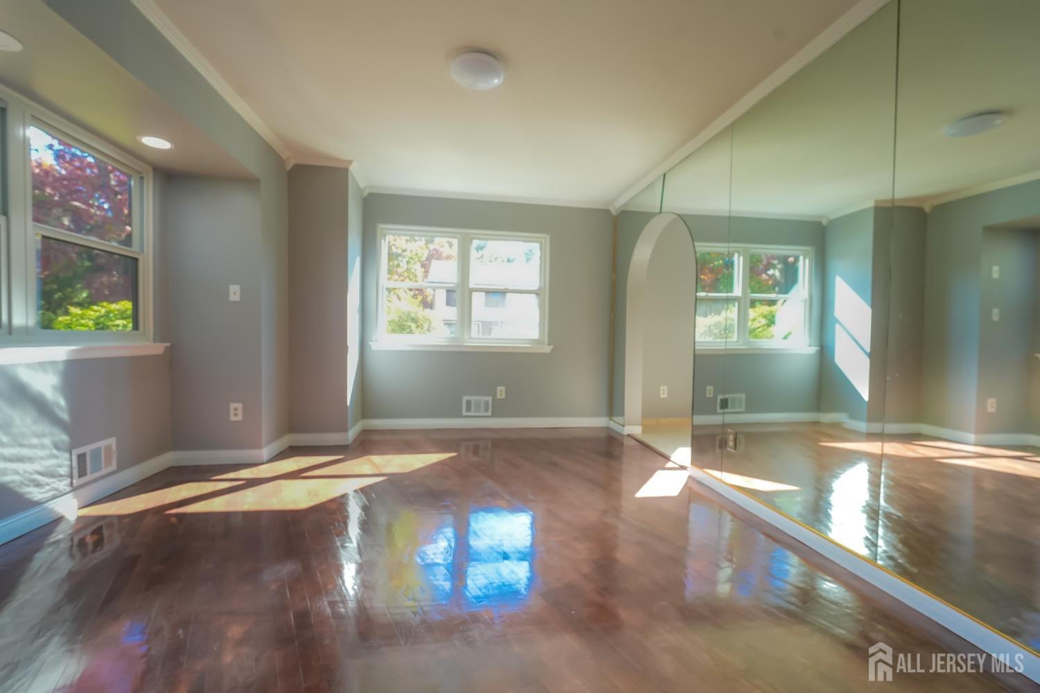 1308 Merrywood Drive, Edison, New Jersey image 13