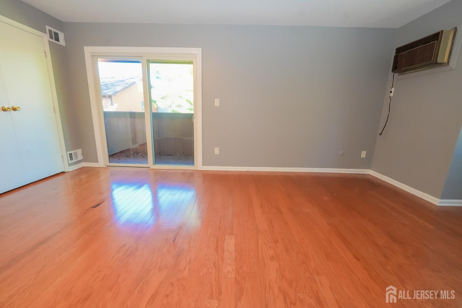 1308 Merrywood Drive, Edison, New Jersey image 29
