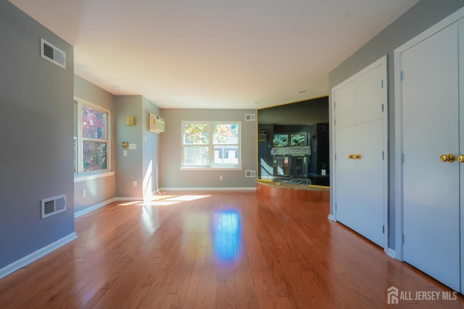 1308 Merrywood Drive, Edison, New Jersey image 26