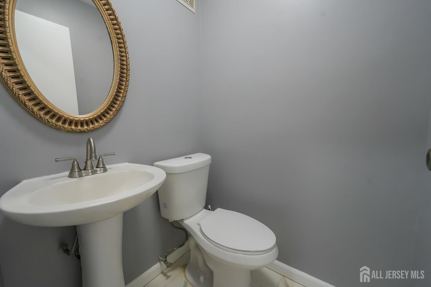1308 Merrywood Drive, Edison, New Jersey image 35