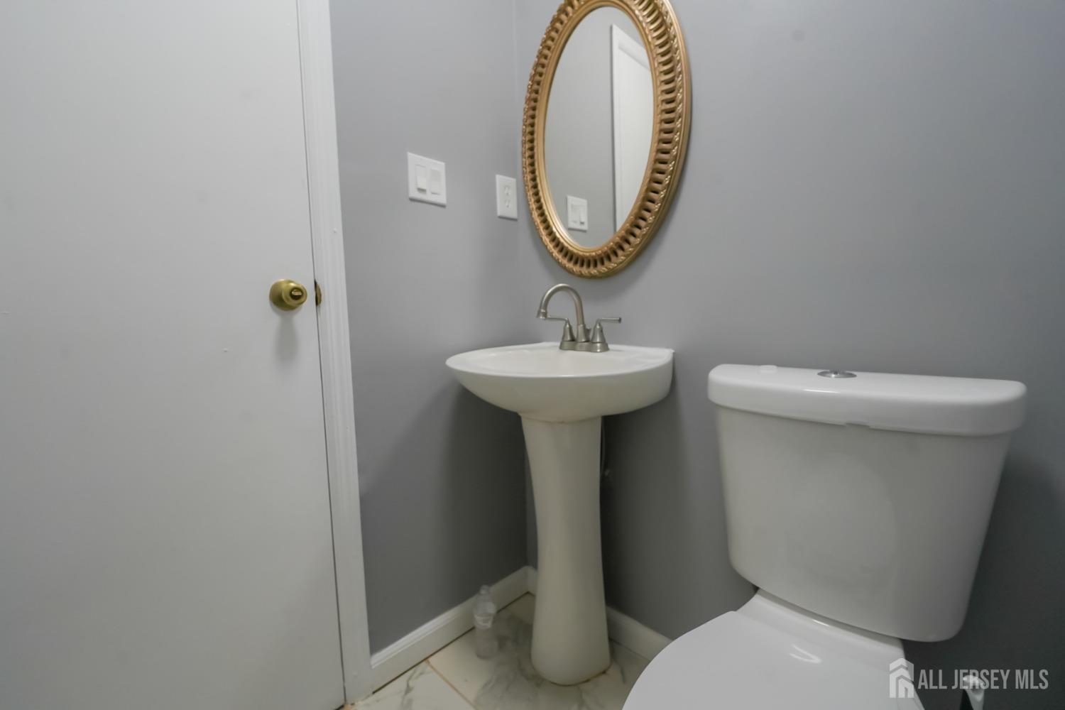 1308 Merrywood Drive, Edison, New Jersey image 36