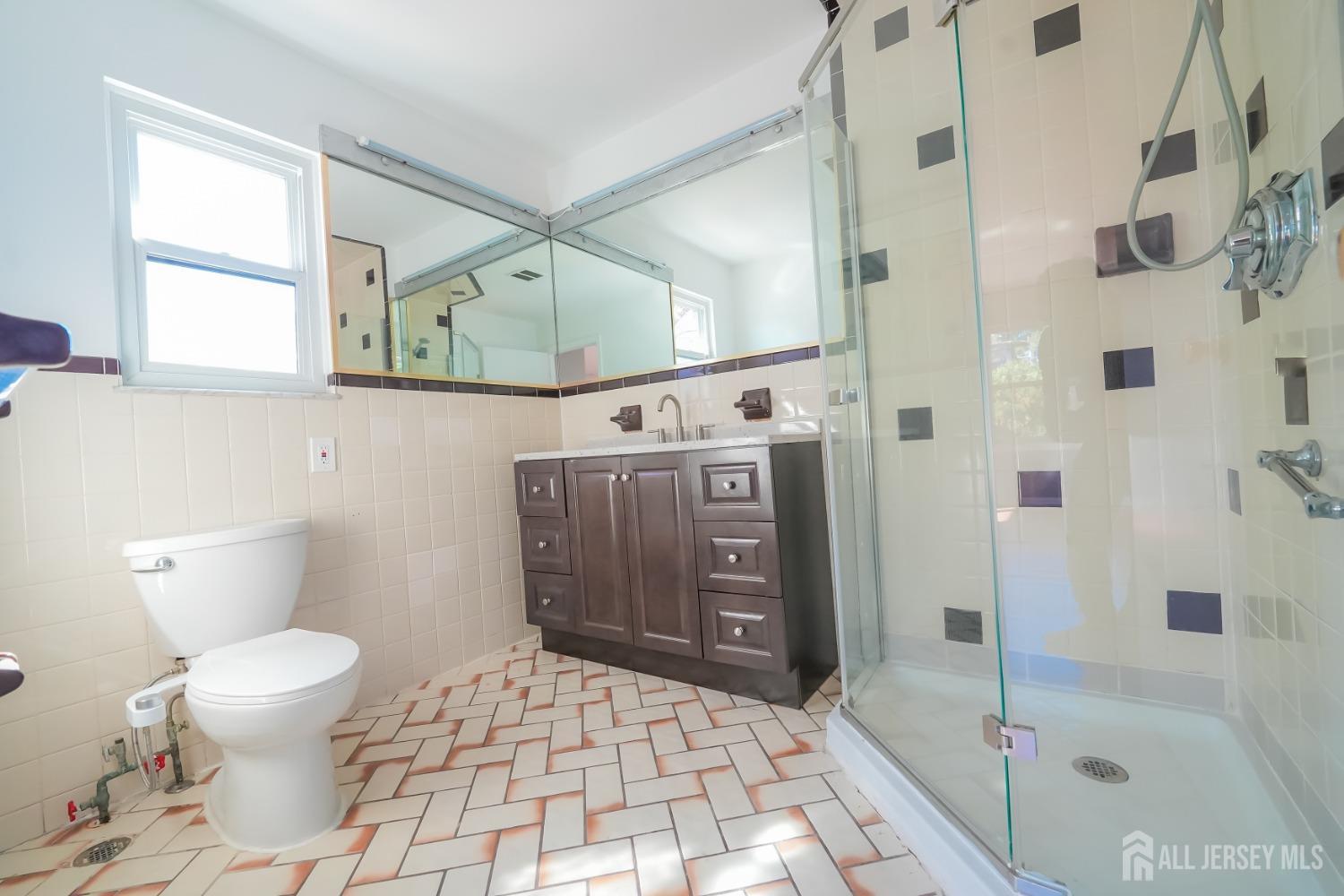 1308 Merrywood Drive, Edison, New Jersey image 40