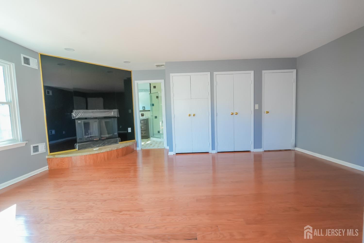 1308 Merrywood Drive, Edison, New Jersey image 27