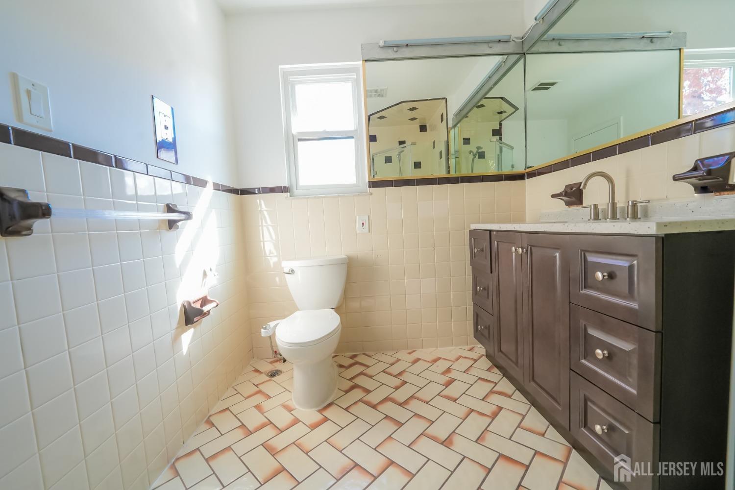 1308 Merrywood Drive, Edison, New Jersey image 41
