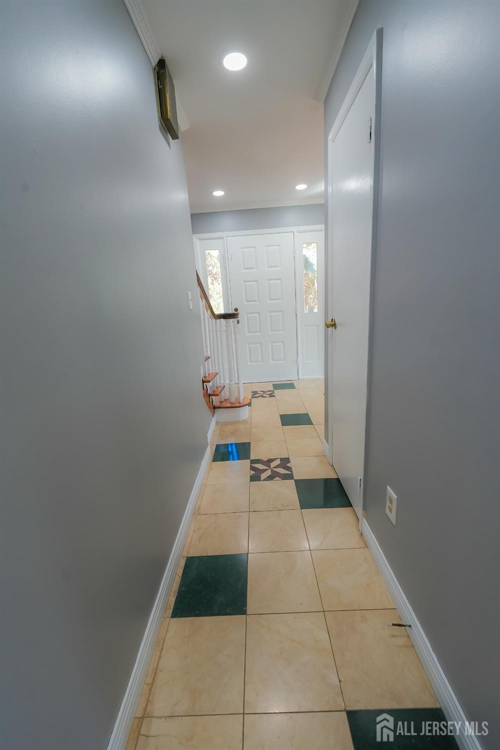 1308 Merrywood Drive, Edison, New Jersey image 8