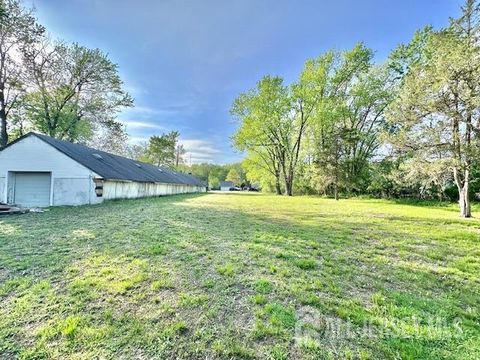 Vacant Land For Sale - 400 Main Street<br/> Manalapan, NJ 07726