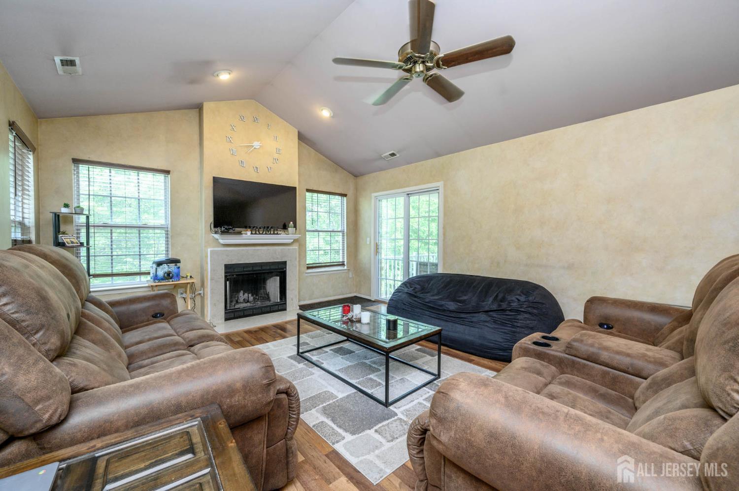 219 Vasser Drive, Piscataway, New Jersey image 11