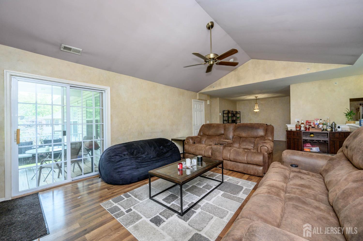 219 Vasser Drive, Piscataway, New Jersey image 12