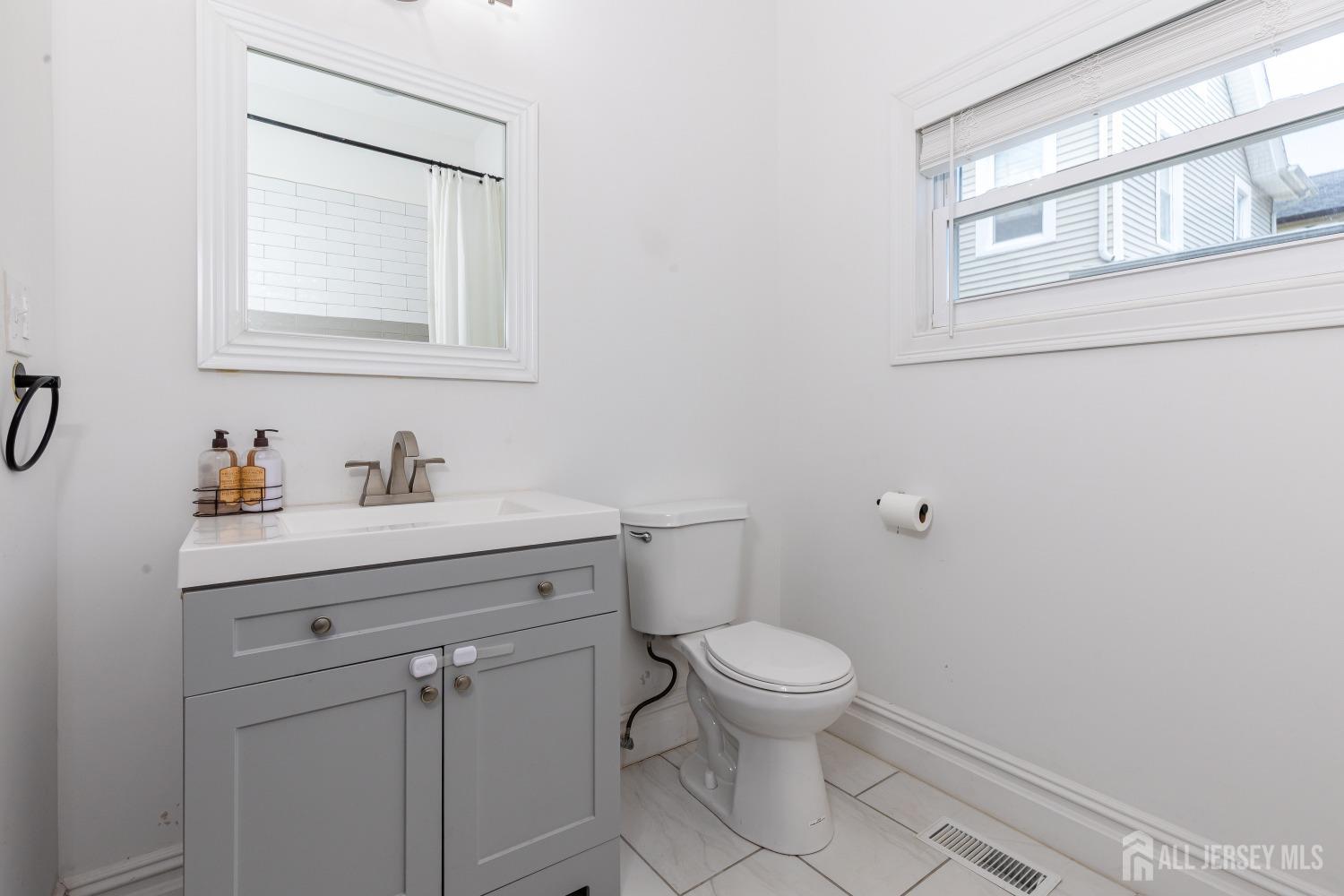 94 2nd Street, Keyport, New Jersey image 14