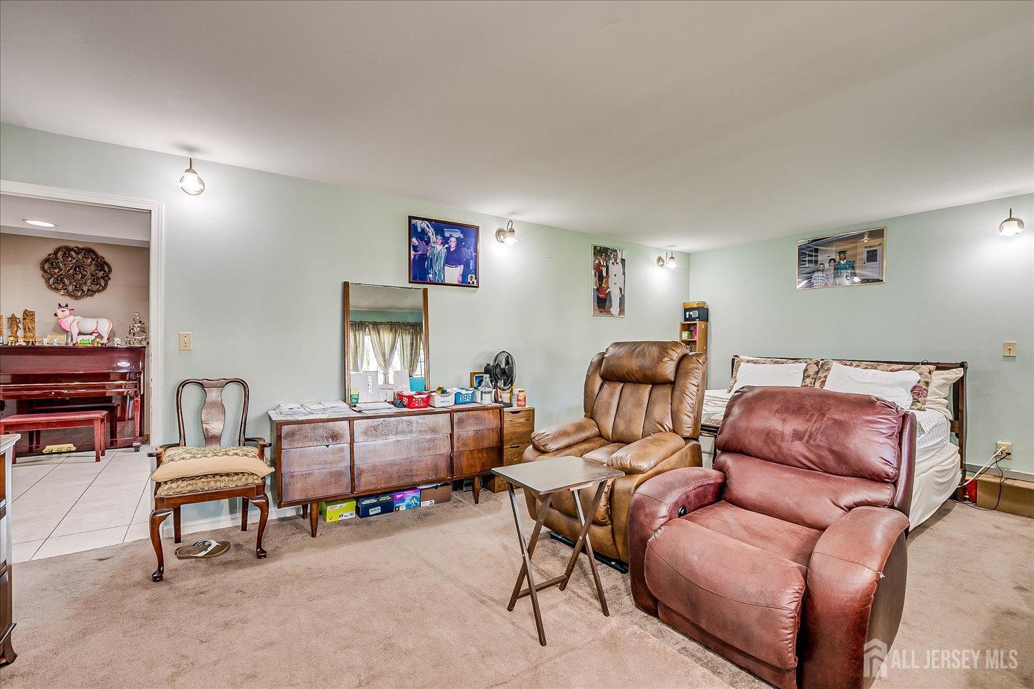 1301 Tooz Place, South Plainfield, New Jersey image 34