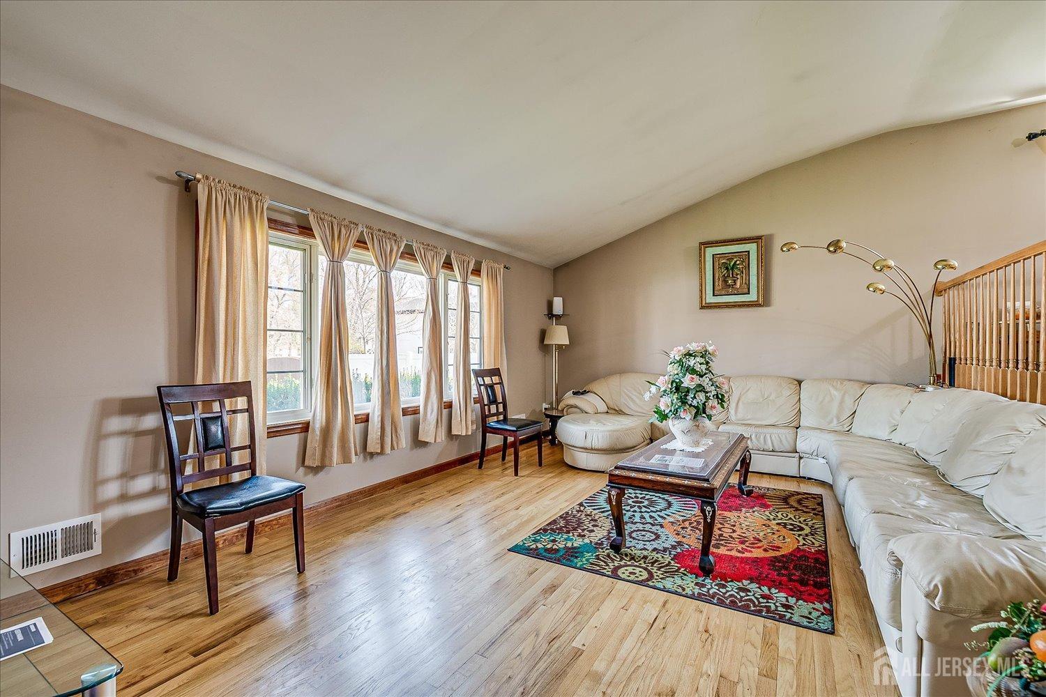 1301 Tooz Place, South Plainfield, New Jersey image 9