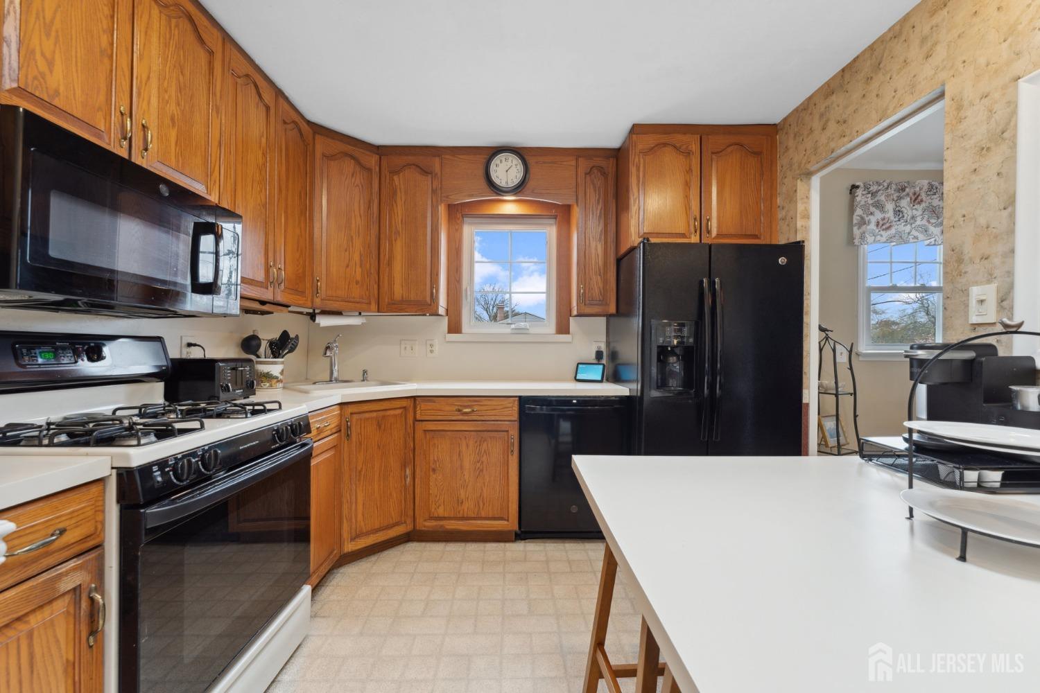 341 Ellis Parkway, Piscataway, New Jersey image 10