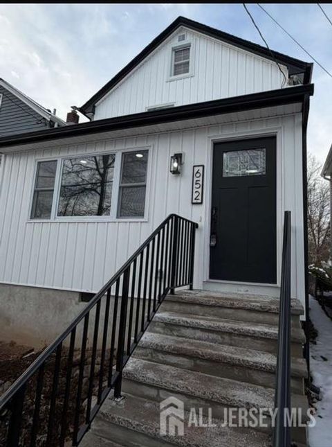 Homes For Sale - 652 W Broad St Street<br/> Union County, Westfield, NJ 07090