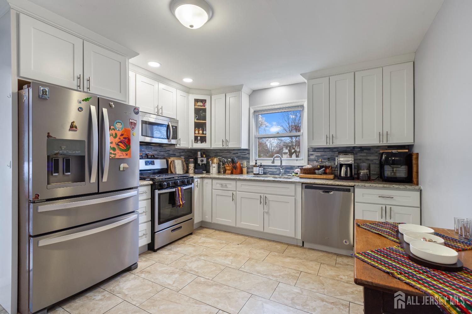 353 Hazelwood Place, Piscataway, New Jersey image 12