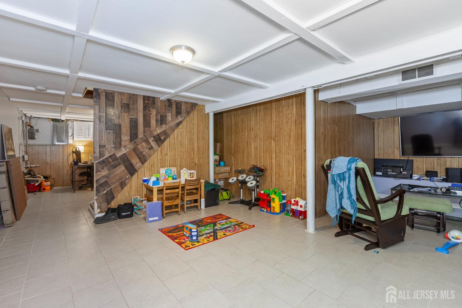 353 Hazelwood Place, Piscataway, New Jersey image 19