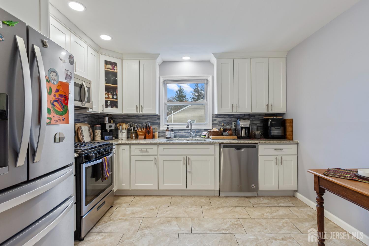 353 Hazelwood Place, Piscataway, New Jersey image 10