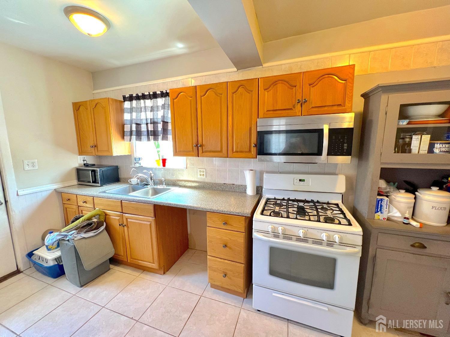 53 School Street, Piscataway, New Jersey image 5