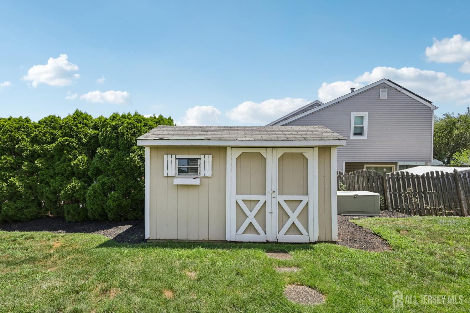 Edison, New Jersey 08820, United States, 4 Bedrooms Bedrooms, ,3 BathroomsBathrooms,Residential,Active,169318