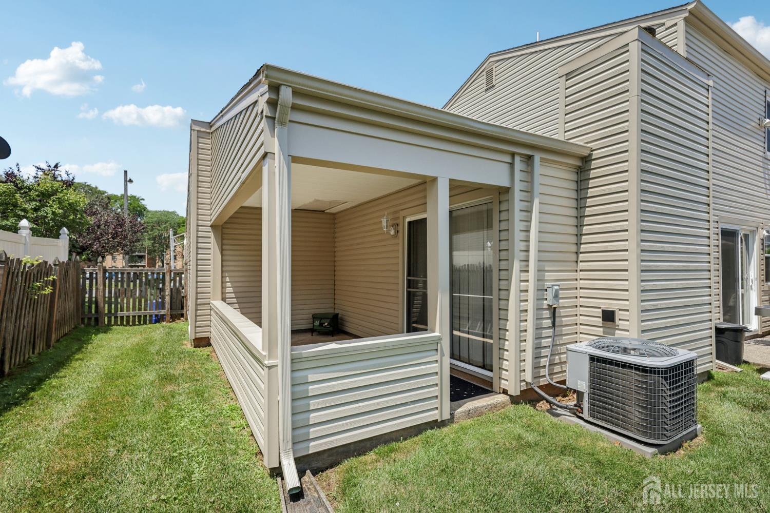 Edison, New Jersey 08820, United States, 4 Bedrooms Bedrooms, ,3 BathroomsBathrooms,Residential,Active,169318