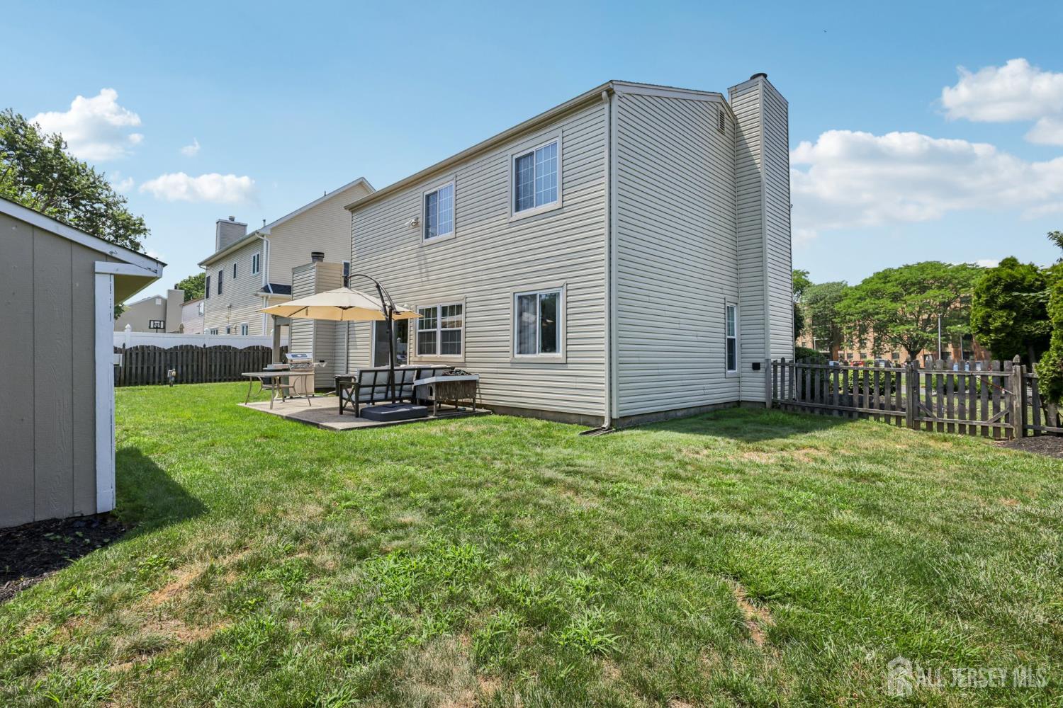 Edison, New Jersey 08820, United States, 4 Bedrooms Bedrooms, ,3 BathroomsBathrooms,Residential,Active,169318