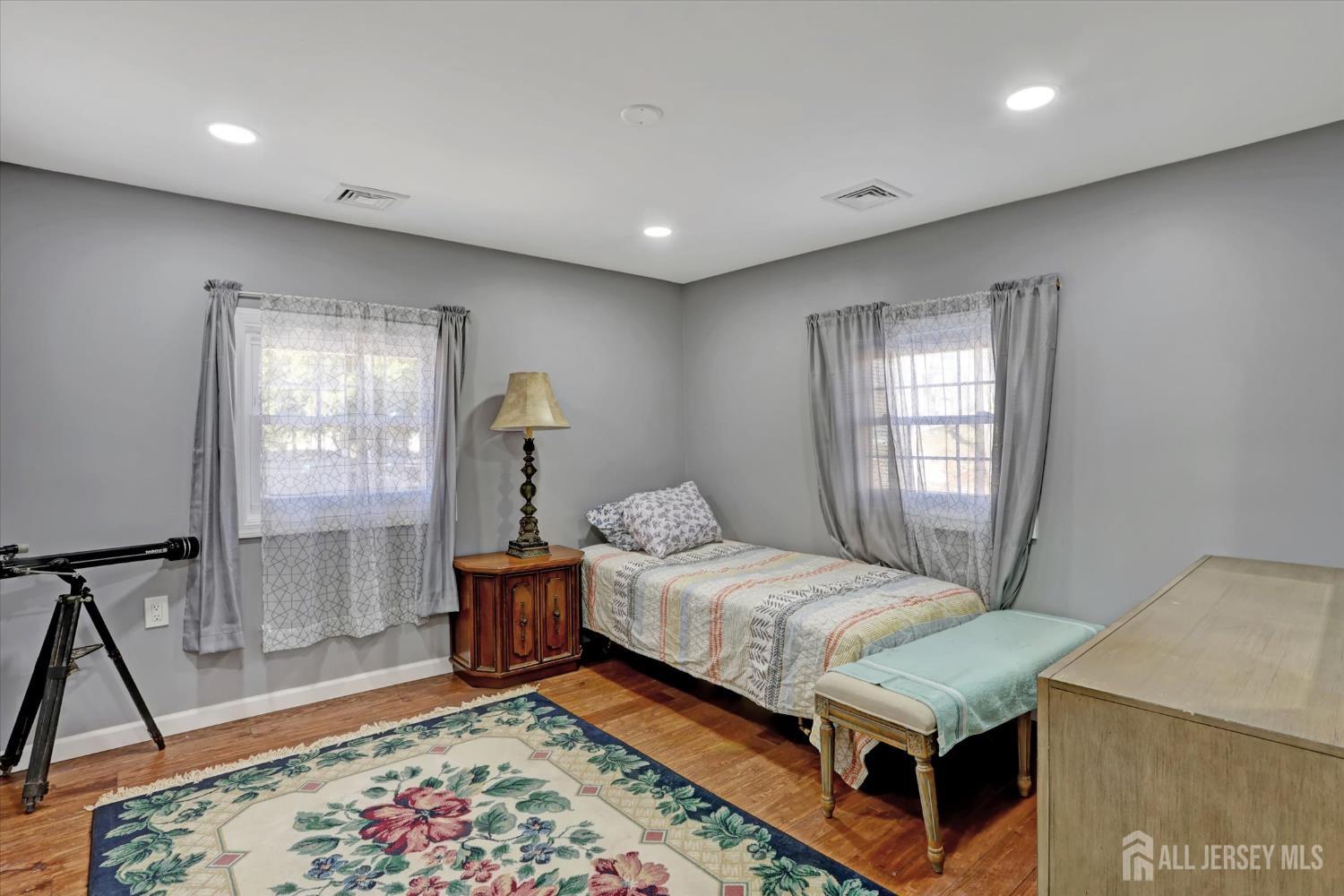349 Summerhill Road, East Brunswick, New Jersey image 23