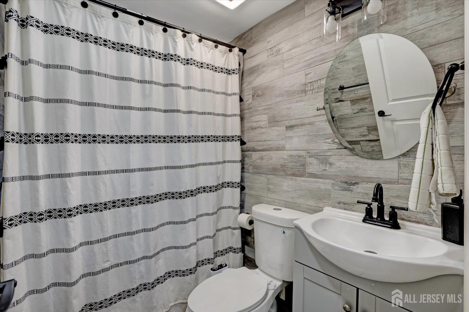 349 Summerhill Road, East Brunswick, New Jersey image 17