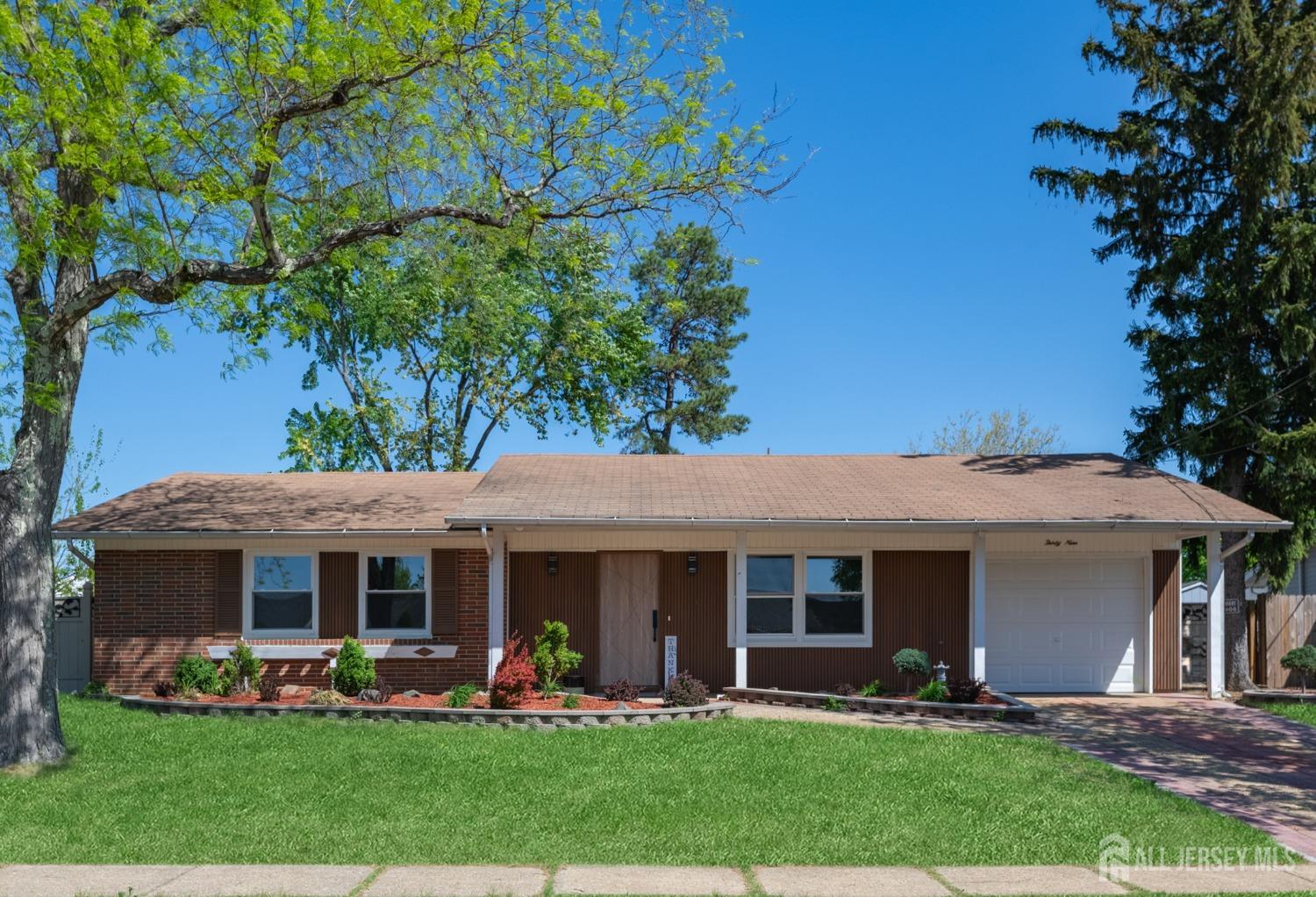 39 Drexel Terrace, Monroe Township, New Jersey image 1