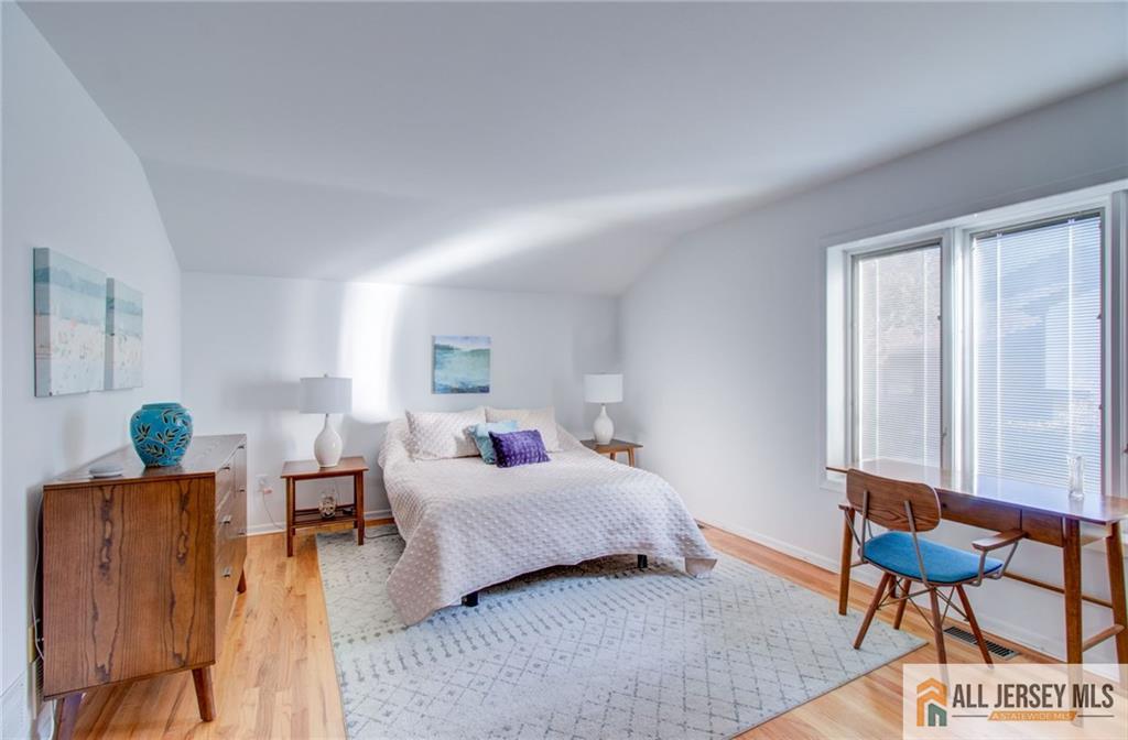 Plainsboro, New Jersey 08540, United States, 2 Bedrooms Bedrooms, ,4 BathroomsBathrooms,Residential,Active,138927