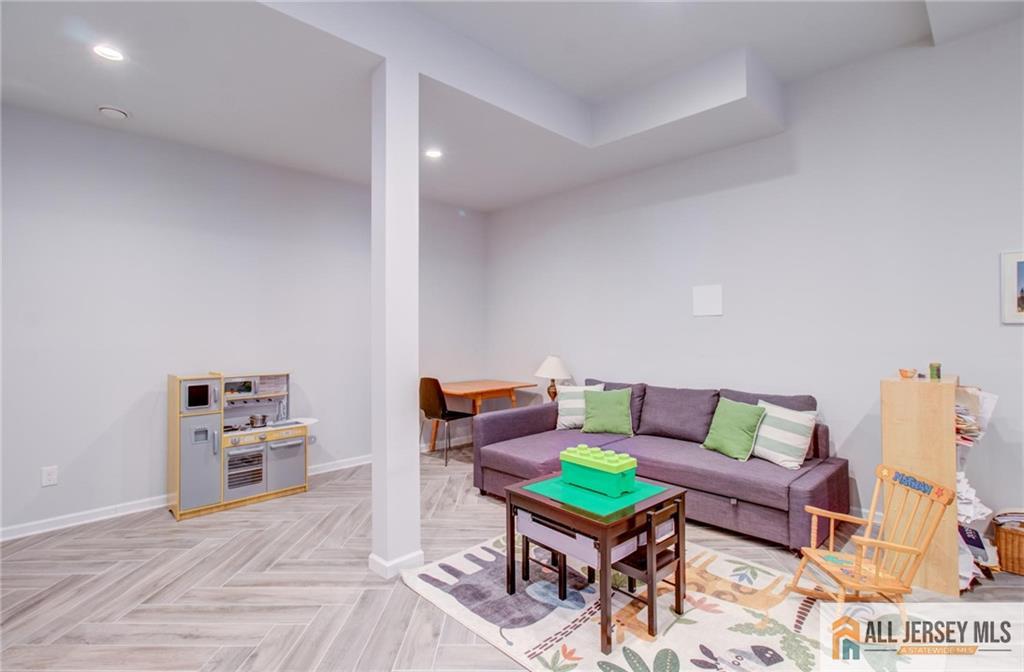 Plainsboro, New Jersey 08540, United States, 2 Bedrooms Bedrooms, ,4 BathroomsBathrooms,Residential,Active,138927