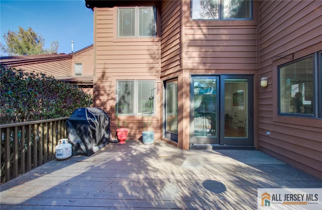 Plainsboro, New Jersey 08540, United States, 2 Bedrooms Bedrooms, ,4 BathroomsBathrooms,Residential,Active,138927